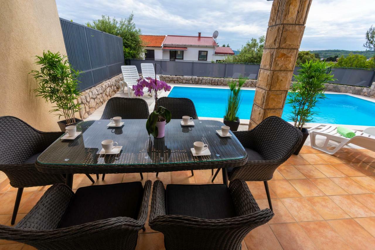 Villa Pianka Krk Town Extérieur photo