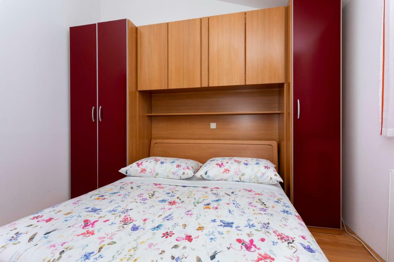 Villa Pianka Krk Town Extérieur photo