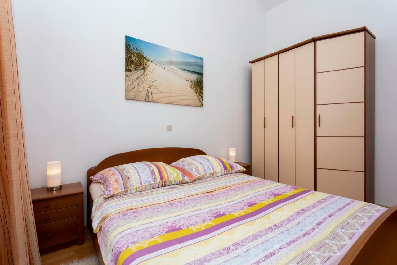 Villa Pianka Krk Town Extérieur photo